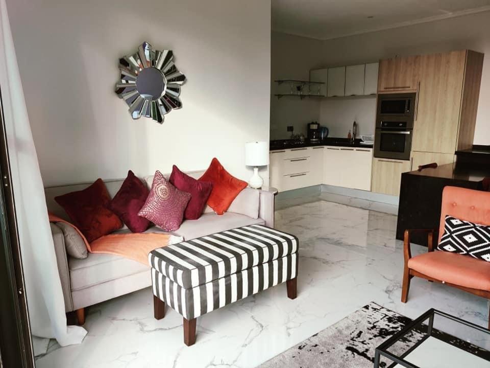 One Rodney Heights Condominiums Gros Islet Bagian luar foto